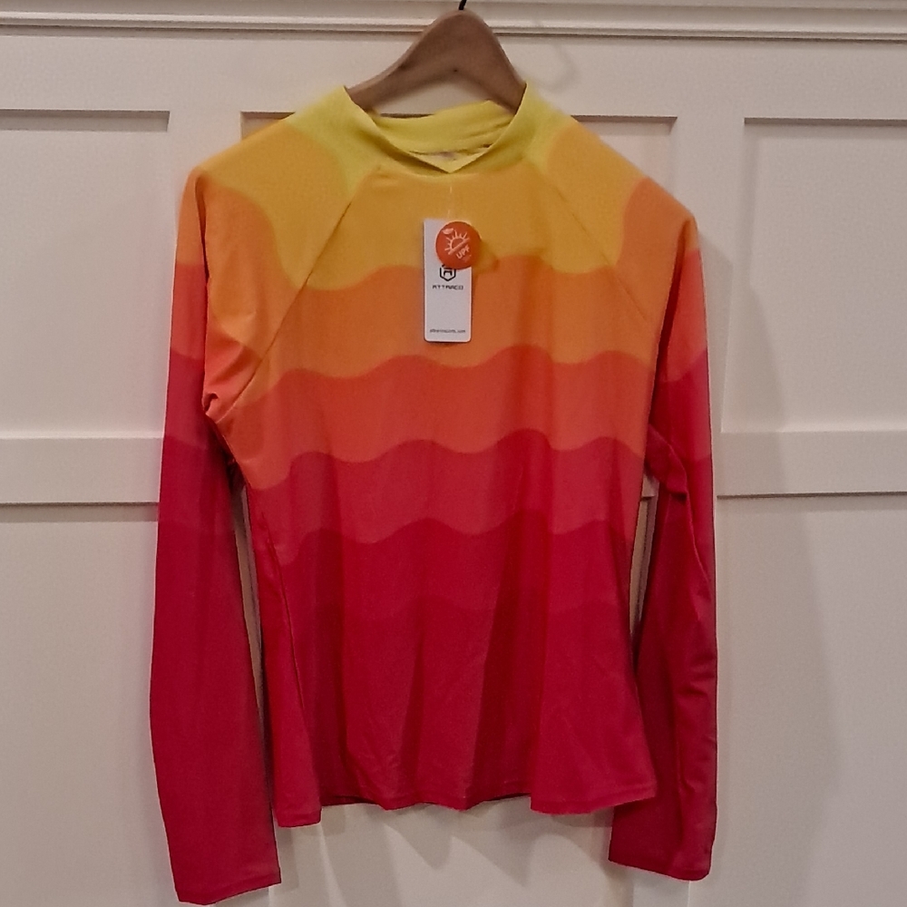 Trac Gradient Long Sleeve Top